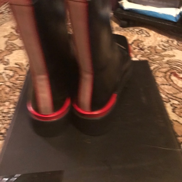 Black/red boots used size 7 - Picture 3 of 4